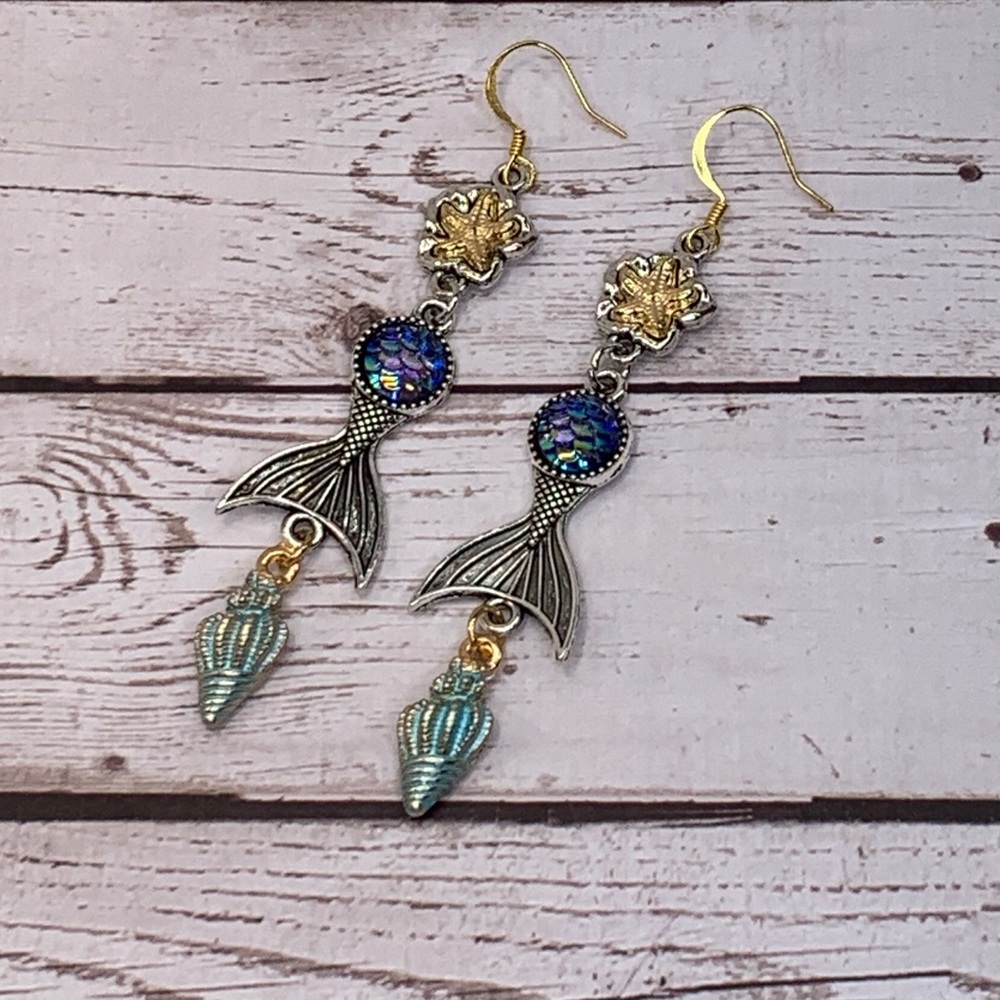 🧜‍♀️Mystical Mermaid Tail Earrings